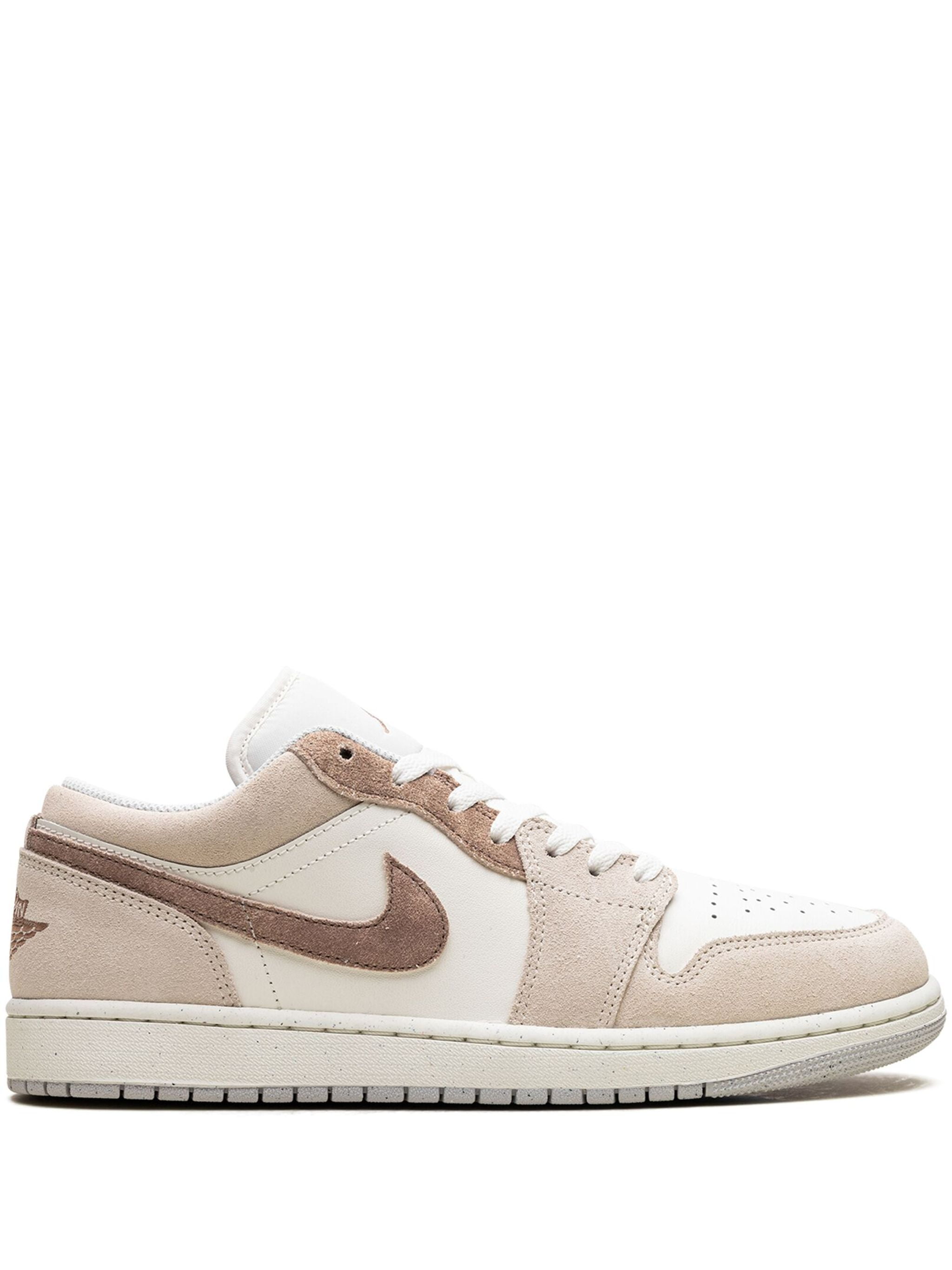 NIKE Air Jordan 1 Low "Light Brown" 