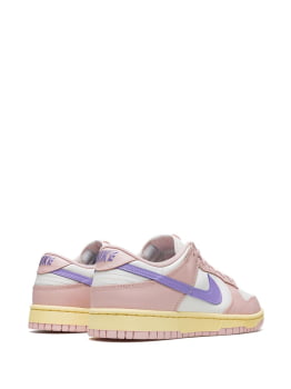 Nike Dunk Low "Pink Oxford" 