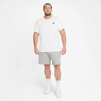 Camiseta Nike Sportswear Club Masculina Branco 