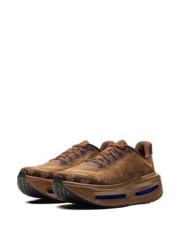 NIKE VOMERO PREMIUM FLAT STOUT